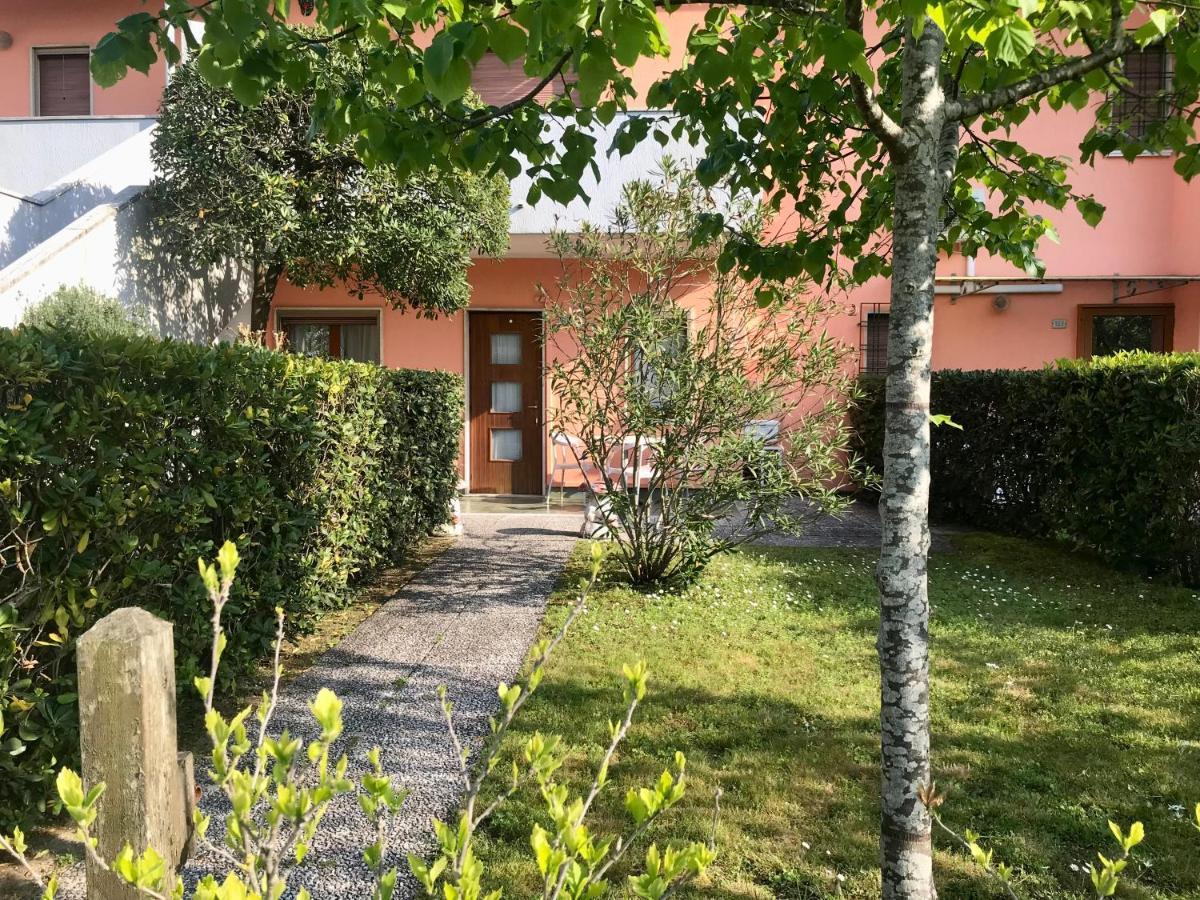 Villaggio Le Ginestre 比比翁 外观 照片