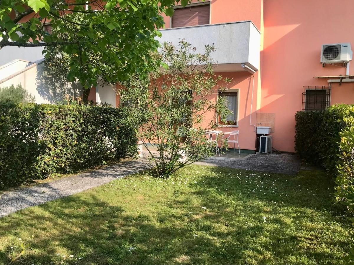 Villaggio Le Ginestre 比比翁 外观 照片